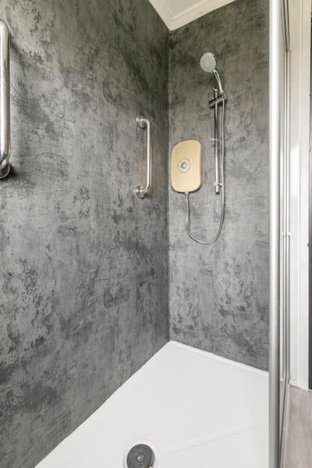 Rock House Deal Kent, Central Eclectic Boho Seaside Villa Екстериор снимка